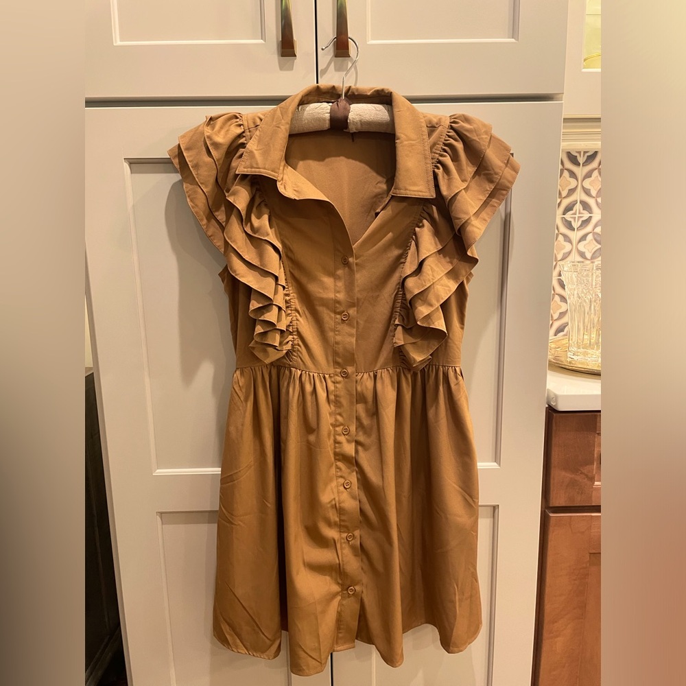 Entro dress in a Medium